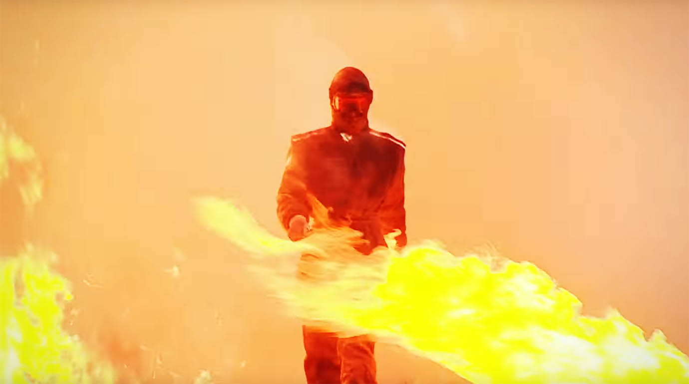 【ロシアヤバイ】最強の戦闘スーツを動画で公開 / 火炎も爆発も銃弾も無効化するロシアの戦闘スーツ「ラトニク」