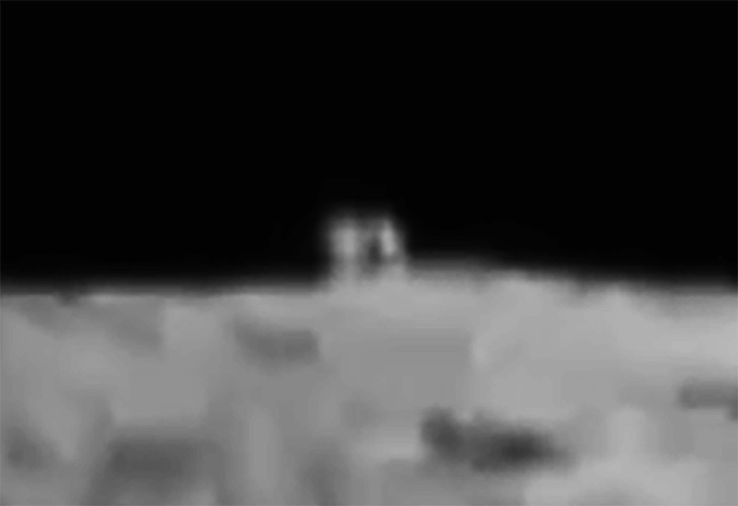 【宇宙ニュース】月面探査機が月で人工物を発見か / 正方形の物体に「ミステリーハウス」と命名