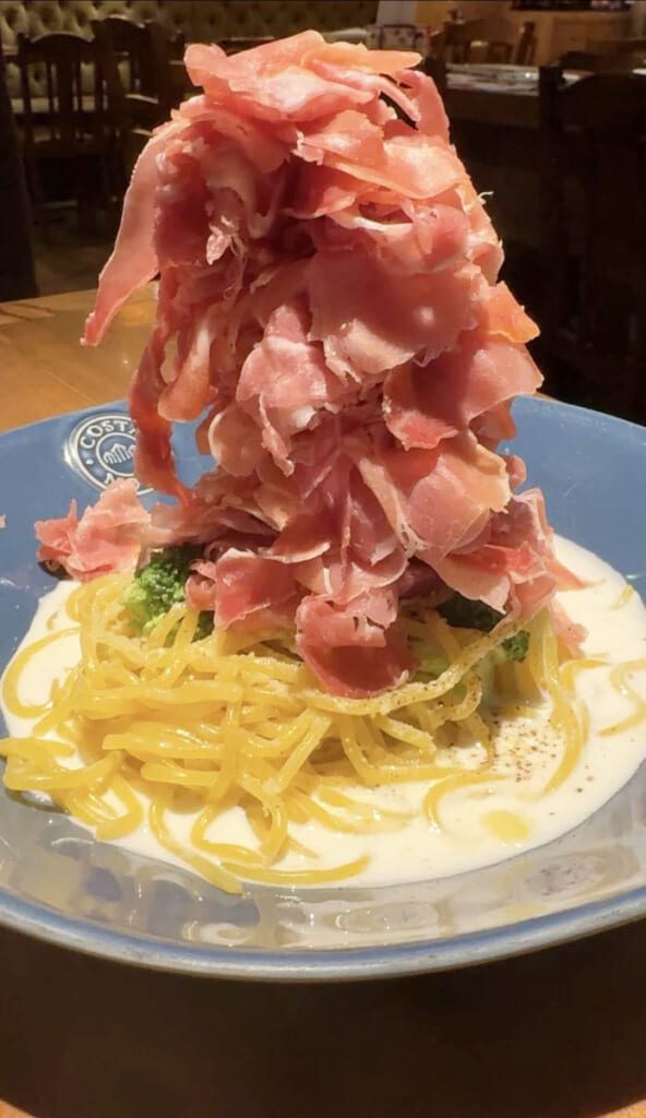 ストップと言うまで生ハムをパスタにのせ続けるレストランでストップと言わなかった結果