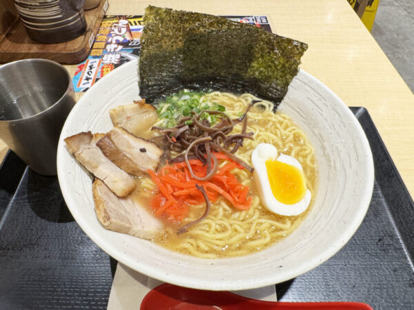 香港の「かつや」ではラーメンが食べられるよ！ しっかり日本クオリティでおいしいよ！