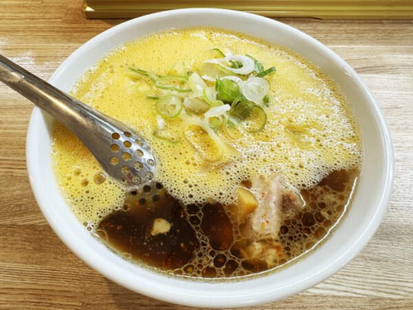 新宿の人気ラーメン店「ほりうち」堀内氏の味を受け継いだ「ふるいち」オープン→ 食べてみた