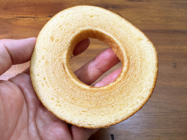 デイリーヤマザキで買える「バームクーヘンの切り落とし」がおいしいよ