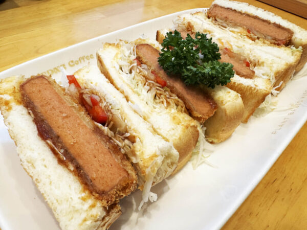コメダ珈琲店のプラントベース専門店「コメダイズ」で肉不使用のハムカツを食べた結果