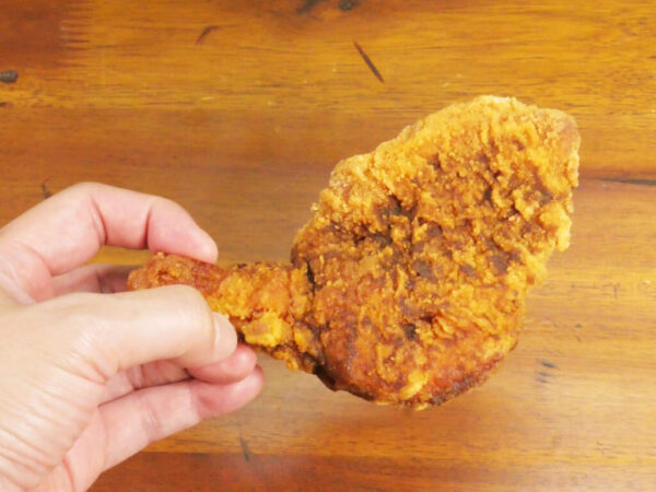 モスバーガーの「ホット スパイスモスチキン」がウマイからビールかコーラ用意して食べてみそ