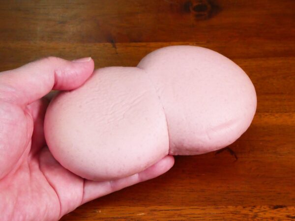 このパンを考えたセブンイレブンの中の人とは仲良くなれそう / ジャムパン1個にジャムパン2種類